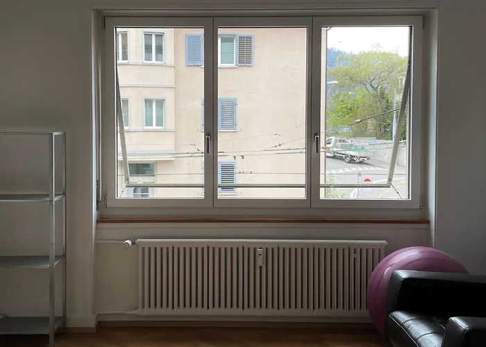 Charming 2 In Peaceful Brunau דירה *